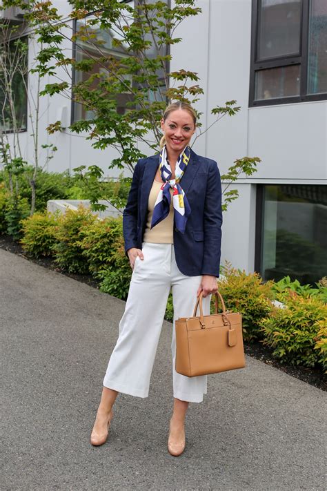 hermes scarf summer outfit